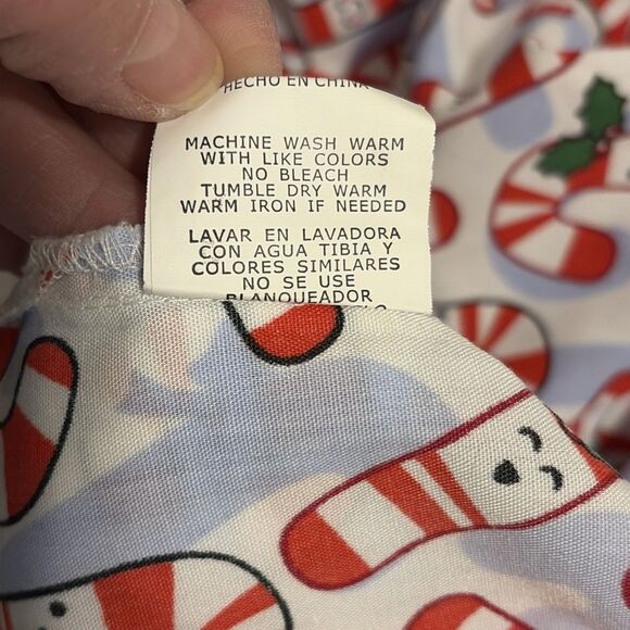 Cassandra O Scrubs Top Women Small Christmas Candy Canes Holiday Christmas Theme - Picture 4 of 9
